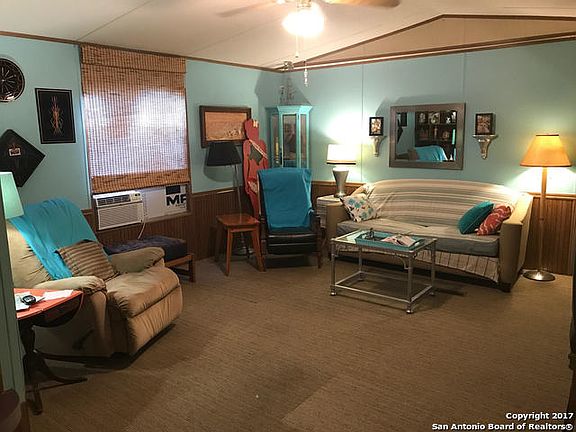 5th image of 523 Braunfels East Dr