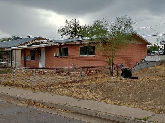 2nd image of 419 W Forth St