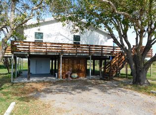 342 W Misty Oak Ln, Rockport, TX 78382