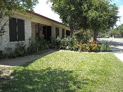 1st image of 901 Lamar St #1526