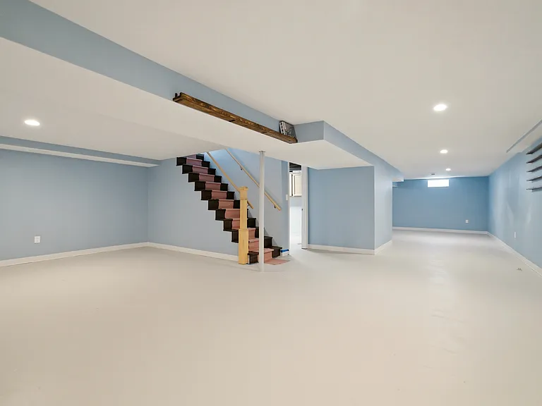 4520 Ohio St — Photo 17