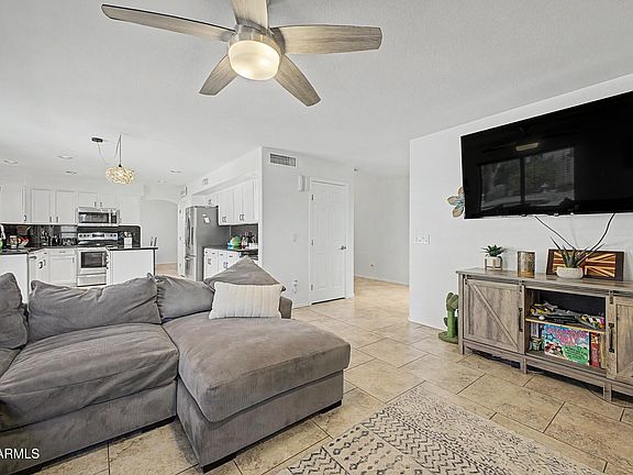 4th image of 8672 W ADAM Avenue
