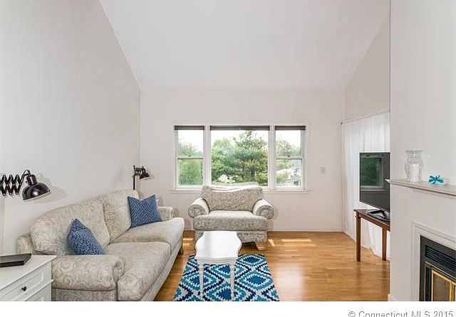 1st image of 408 Carlton Ln