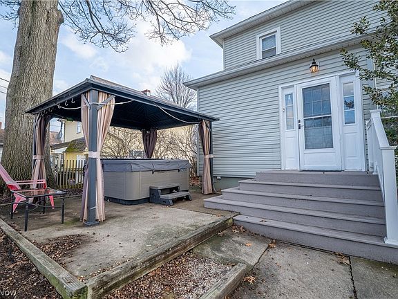 2nd image of 609 Fair Ave NW