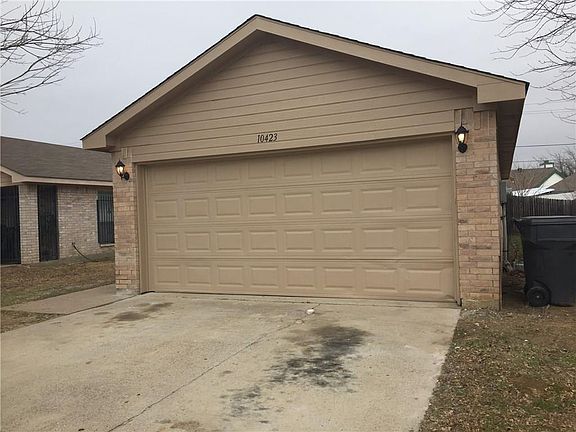 4th image of 10423 Blackjack Oaks Dr