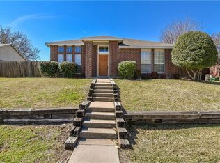 2076 Briarcliff Rd, Lewisville, TX 75067