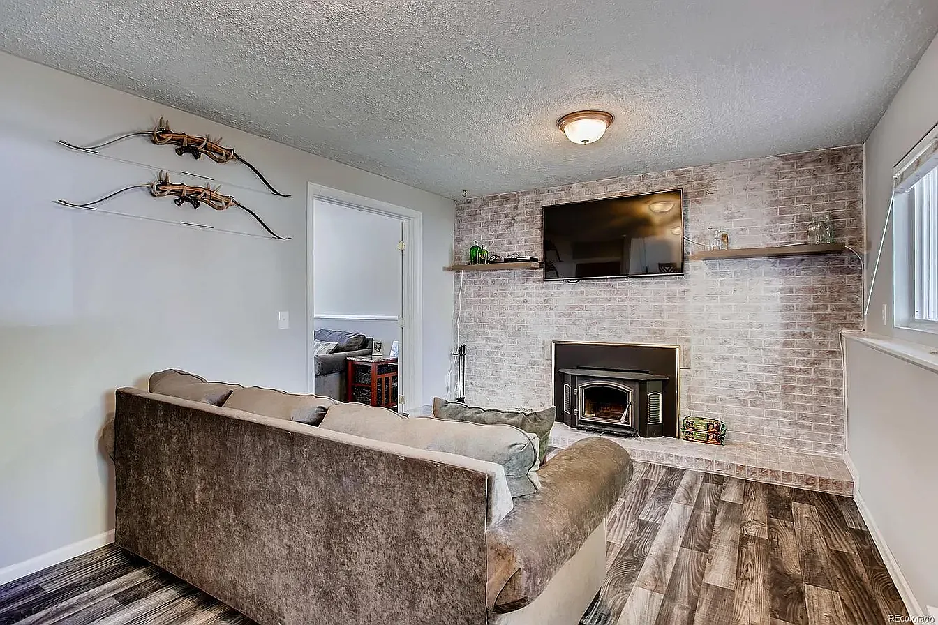 4 bed, 1707 sqft, $2,497 — Photo 3