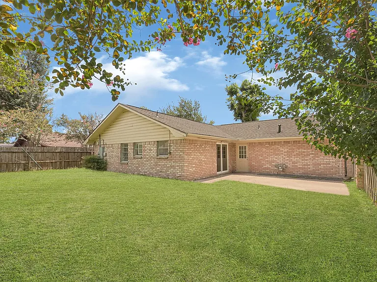9524 Truscon Dr — Photo 26