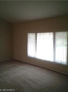 4th image of 351 E Decker Dr