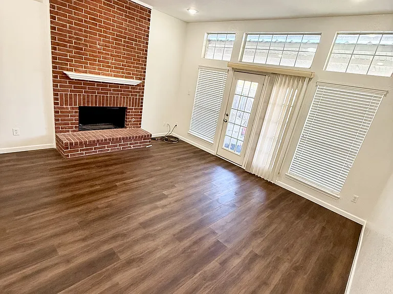 3002 Hibiscus Dr — Photo 4
