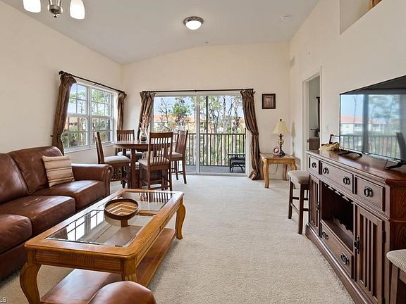 3rd image of 4510 Botanical Place Cir APT 402