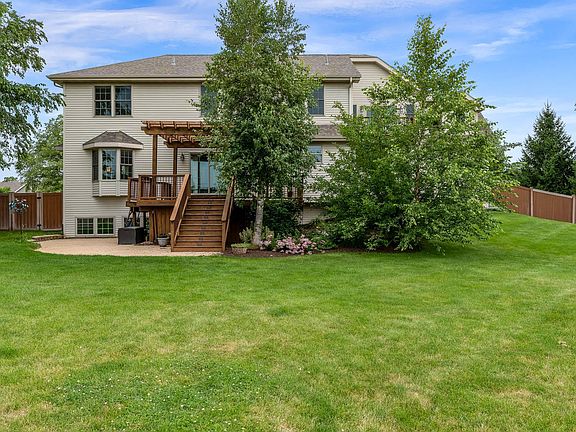 2nd image of 245 Glen Abbey Dr