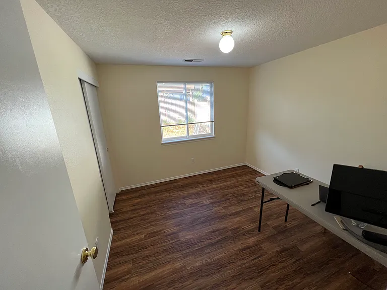 15705 NE Hickory St — Photo 10
