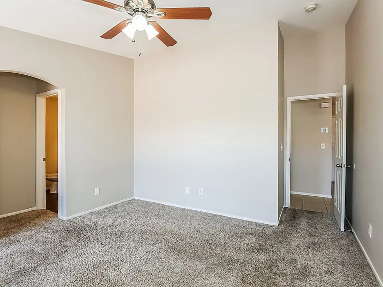 3009 Honeysuckle Ave — Photo 10
