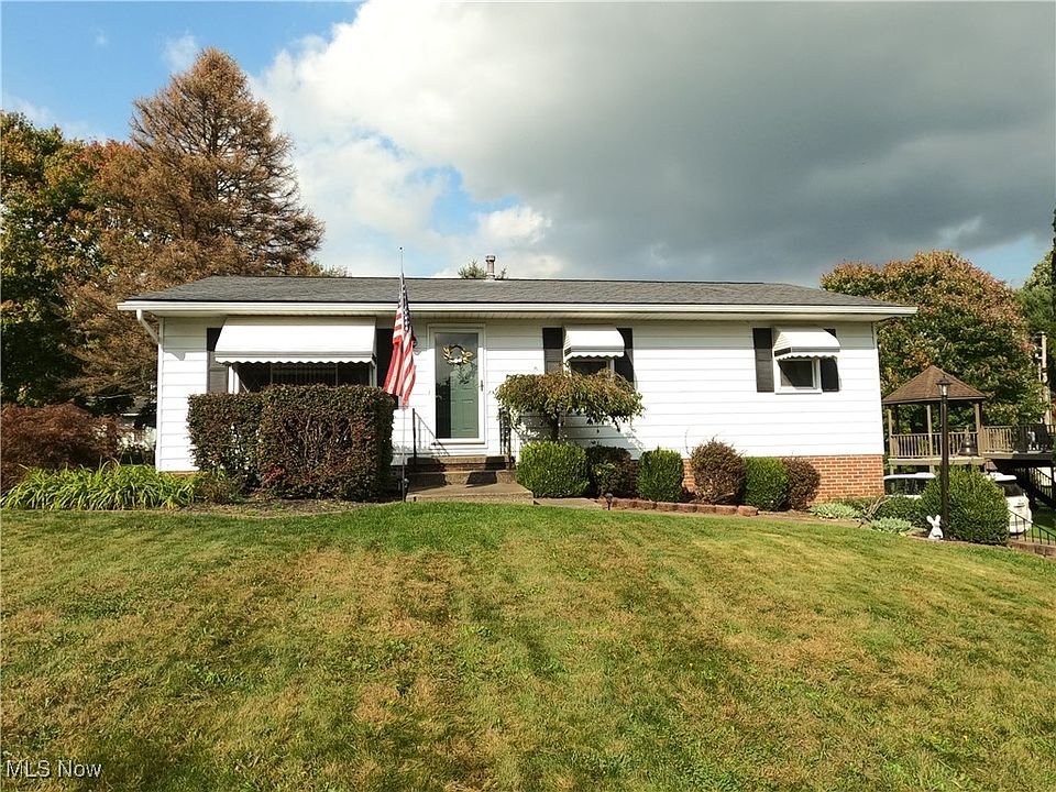 1st image of 853 Country Club Dr