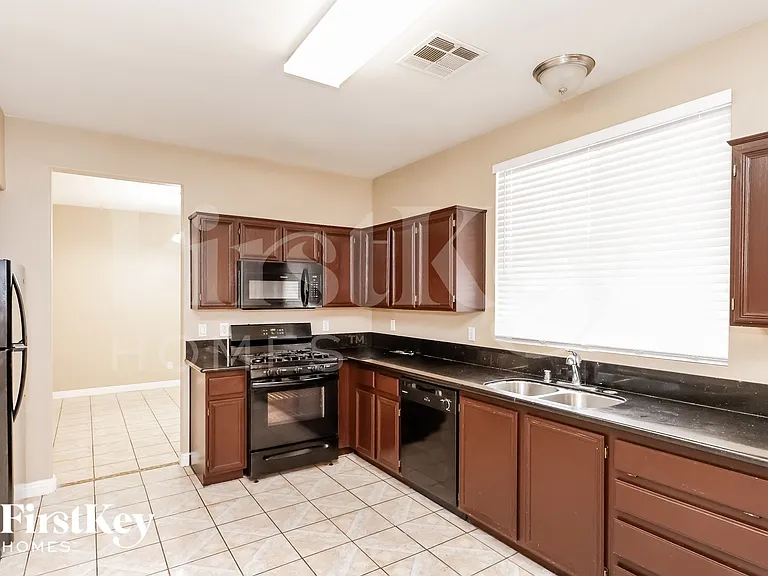 5970 Tamara Costa Ct — Photo 6