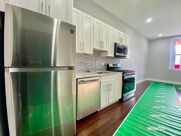 302 Richmond St #A6 — Photo 3