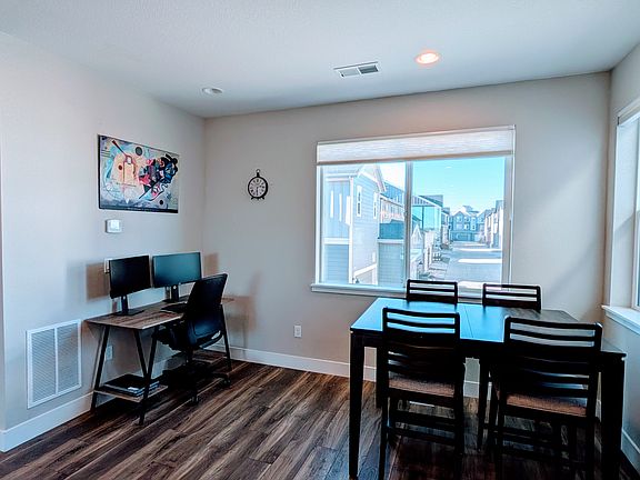 5th image of 16631 Shoshone St