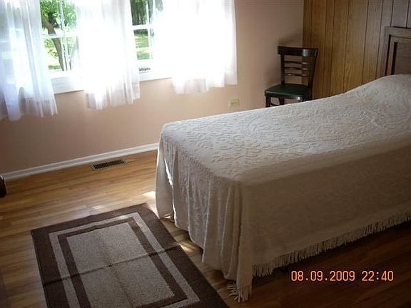 4th image of 775 Almond Ln