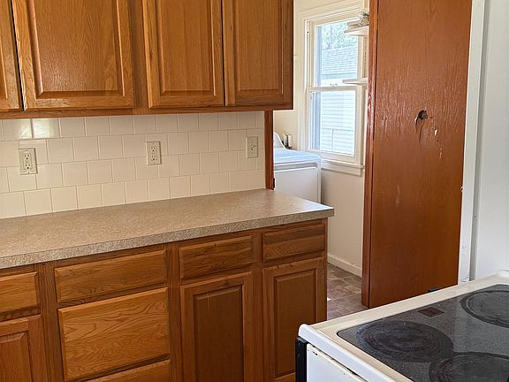 5th image of 422 N Clayton Ave