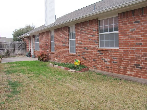 2nd image of 5233 Oak Grove Blvd