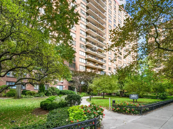 382 Central Park West image 9 of 9