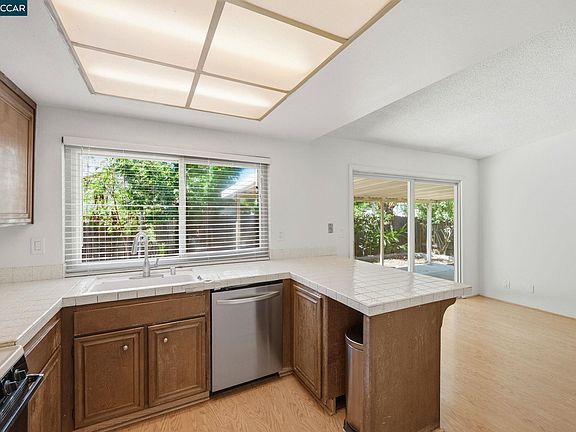 5th image of 1100 Shaddick Dr