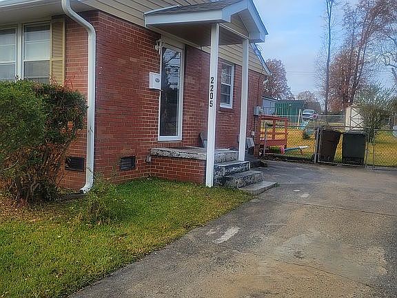 RIGHT SIDE NEW BUILT ENTRANCE