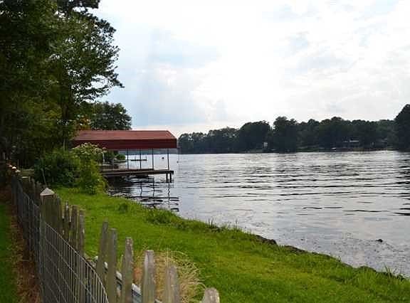 5th image of 8660 Lake Dr