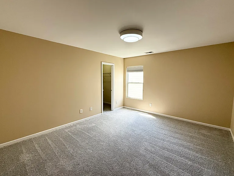 2223 Savannah Hills Dr — Photo 8