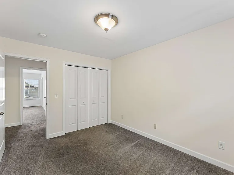 553 Rosedale Ave #107 — Photo 24