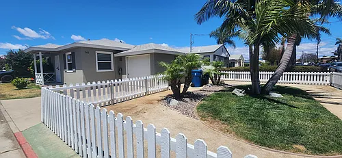 565 Flower St Photo 1