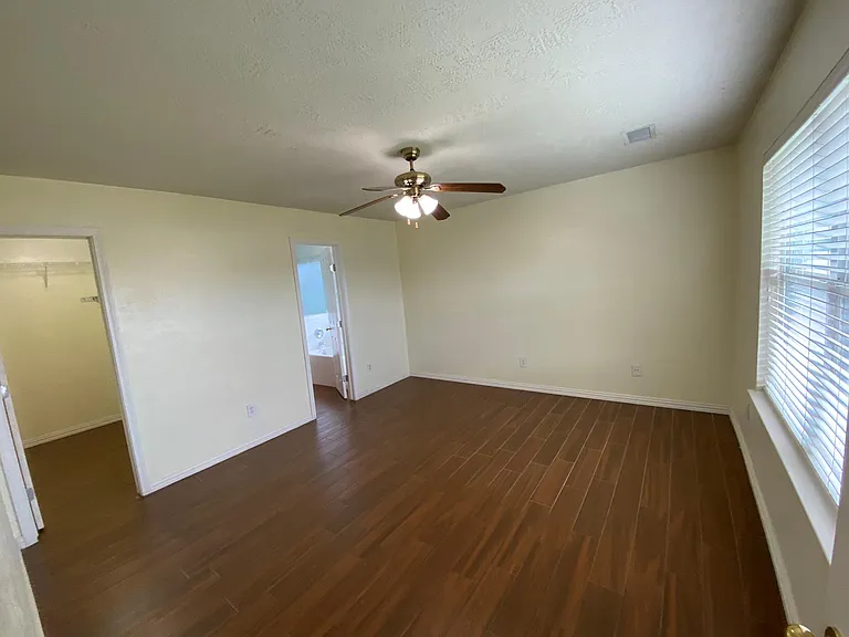 2818 Orchid Tree Ln — Photo 9