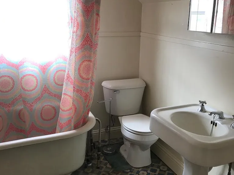 upstairs bathroom