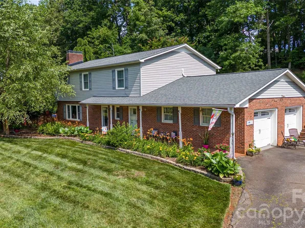2959 Ramblewoods Dr, Valdese, NC 28690