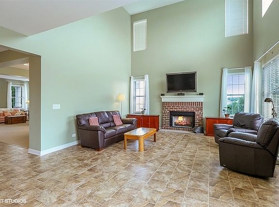 5th image of 2306 Serenity Ln