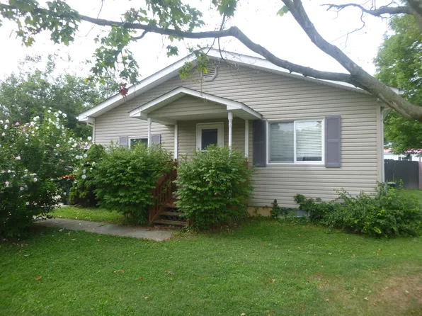 138 New St, Utica, OH 43080