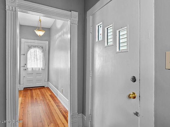 5th image of 2124 Grinstead Dr