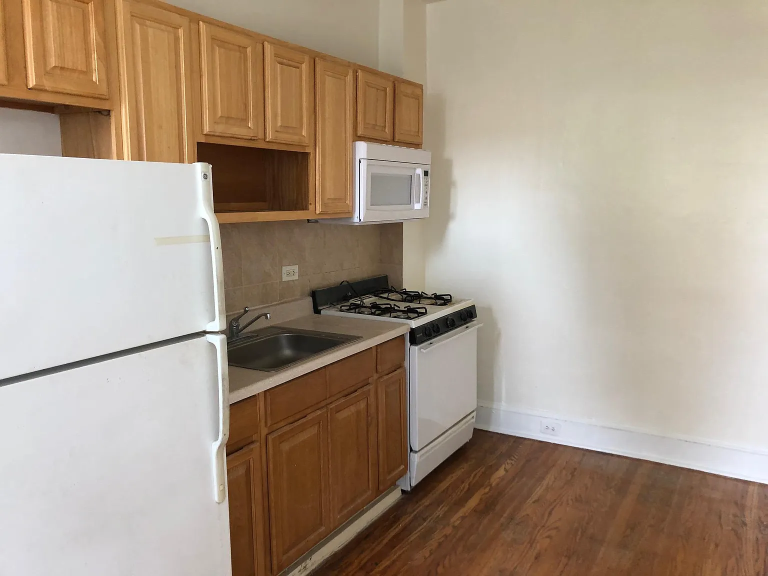 430 W Olney Avenue — Photo 1