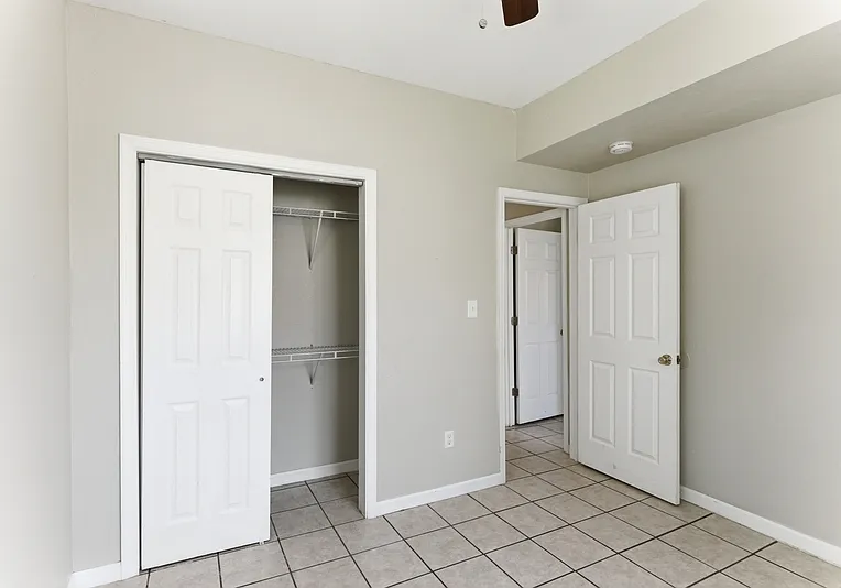 3300-3374 Valley View Dr NE #3360 — Photo 6