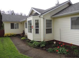 1301 N Water St, Silverton, OR 97381
