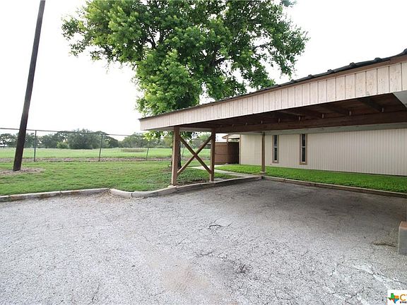 5th image of 1051 Country Club Dr APT 32