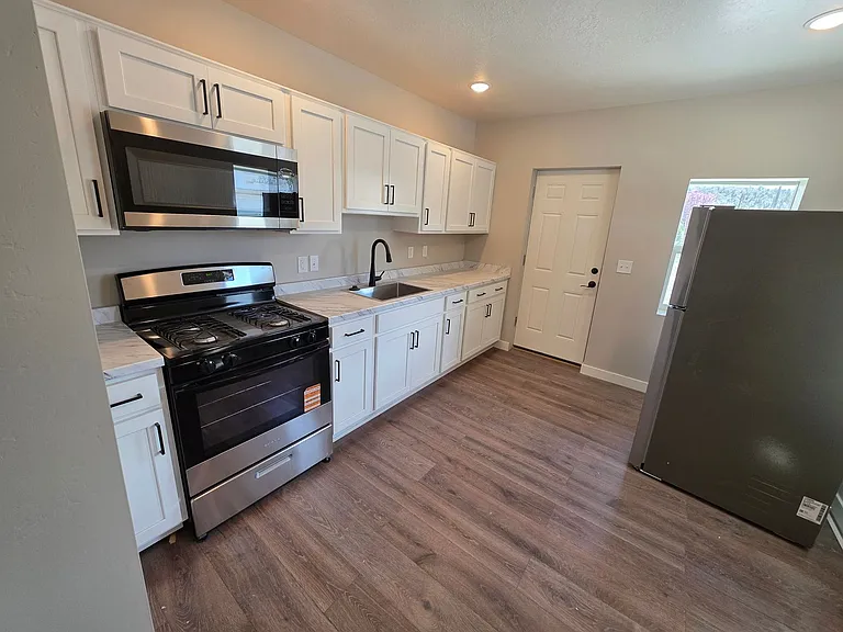 11 Bryner St #15 — Photo 5