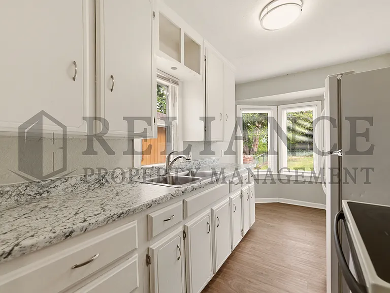 1836 S Gold St — Photo 17