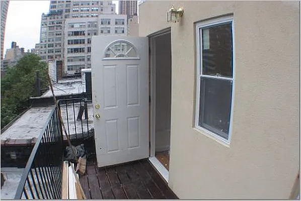Rented by 4 Points Properties | media 68