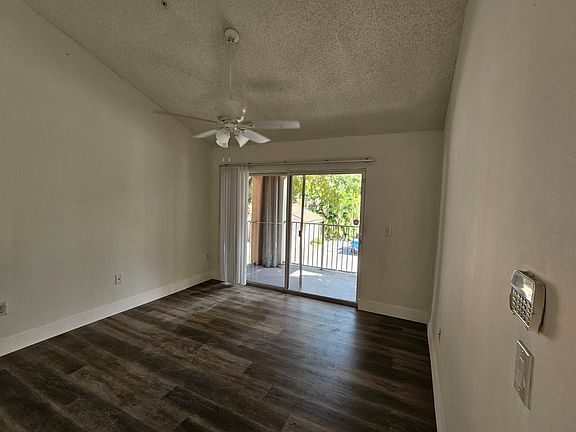 3rd image of 12148 Saint Andrews Pl APT 201