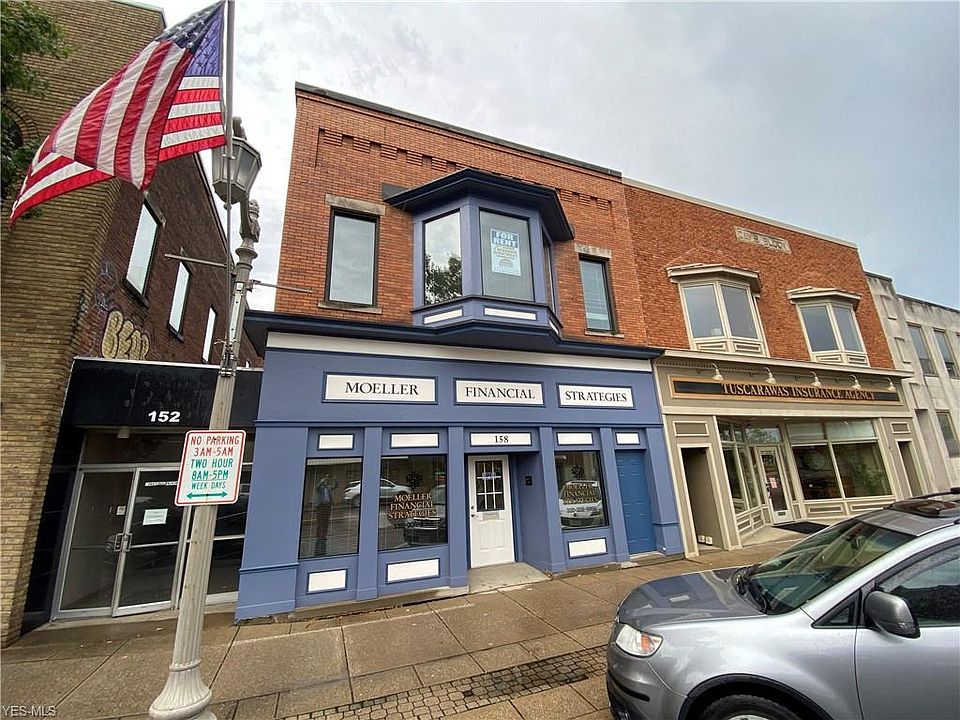 1st image of 158 N Broadway St