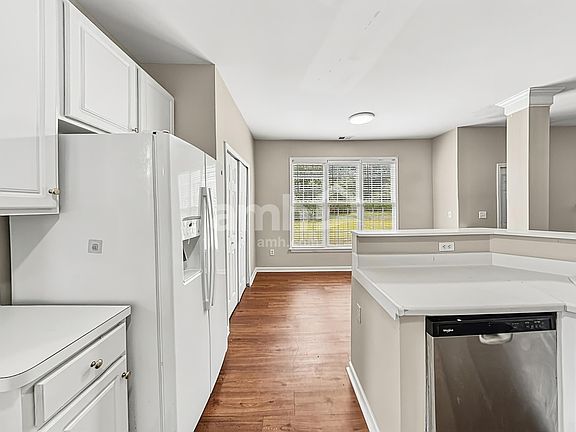 3rd image of 4812 Devonhurst Way