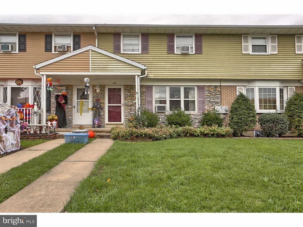 515 Linden St photo 1
