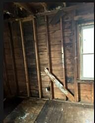 5th image of 20017 Hawthorne St